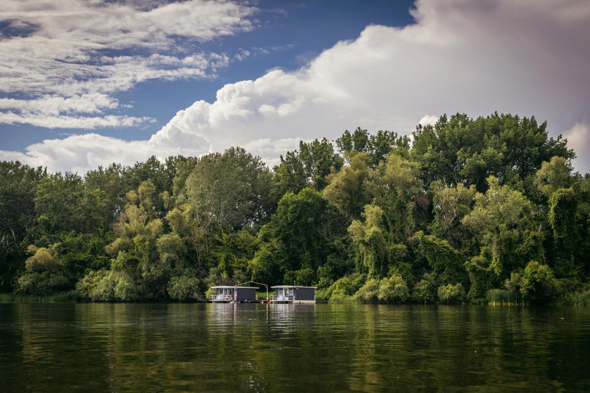 Lakohajo, Uszohaz - Tisza-to * Tiszafured